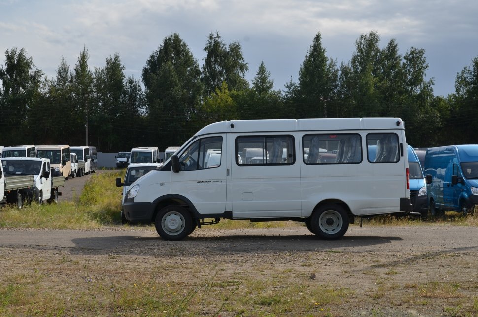 Микроавтобус на шасси ГАЗ-32212