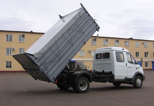 Самосвал ГАЗ-САЗ-3512 с трехсторонней разгрузкой