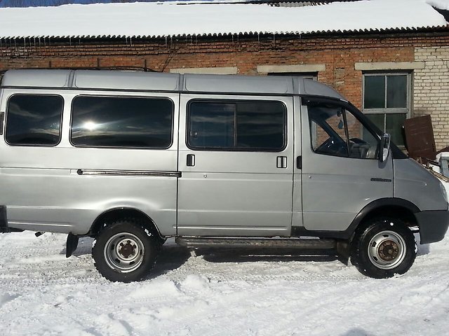 Микроавтобус на шасси ГАЗ-32217