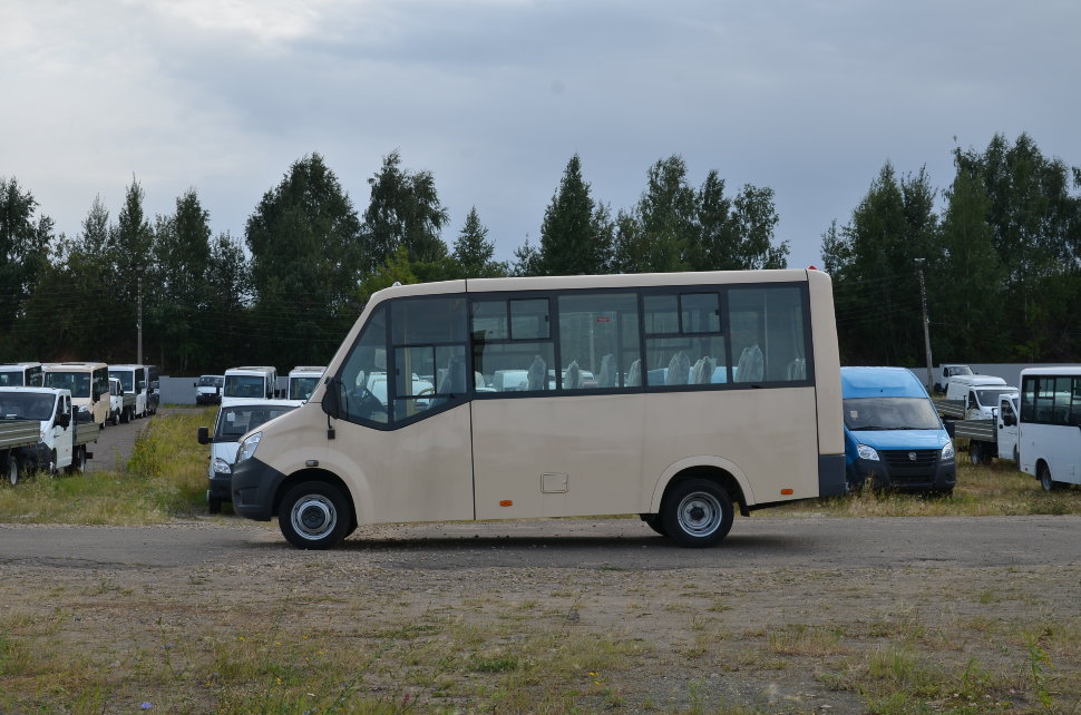 Автобус городской дизельный на шасси ГАЗ-А64r42