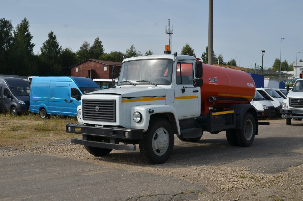 Вакуумный автомобиль КО-503В-2 на шасси ГАЗ-3309